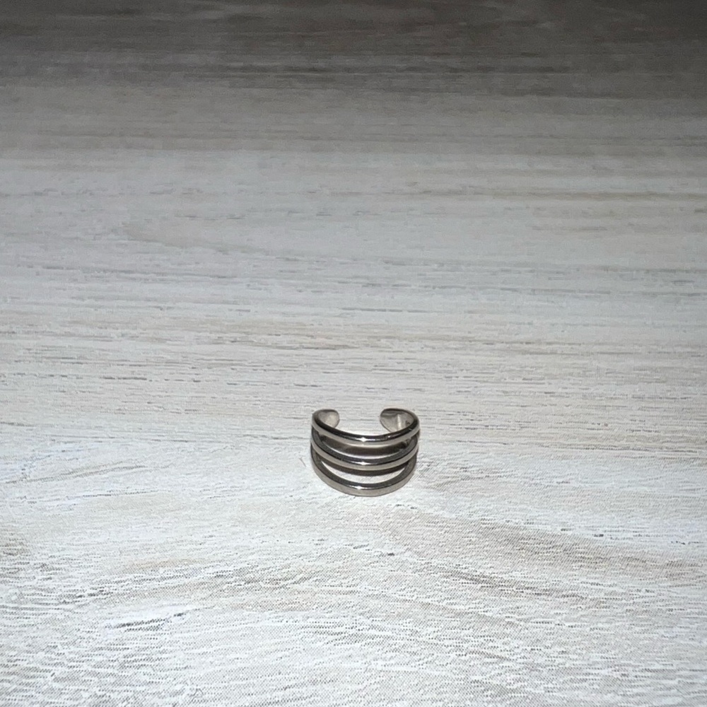Ear Cuff - Picture 2 of 5
